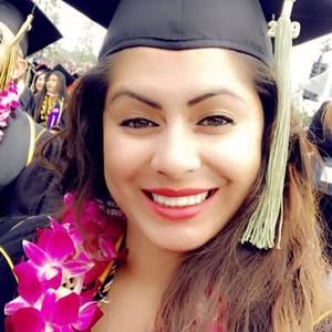 Meet your Posher, Julia